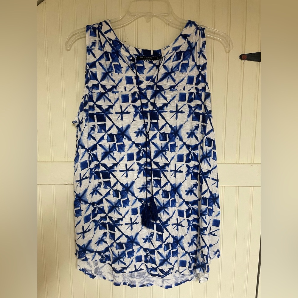 Max Jeans Navy and White Patterned Tank Top